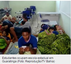 Estudantes ocupam escola estadual por falta de professores 6