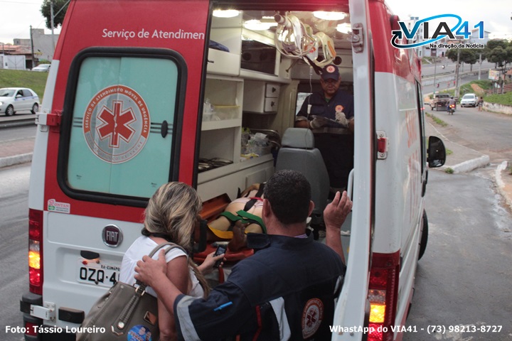 Carro em alta velocidade bate no fundo de caminhão 7