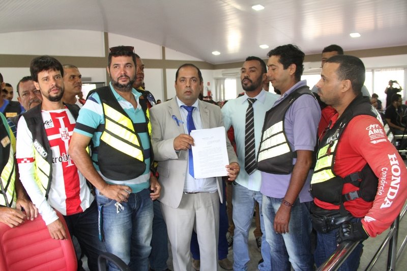 Vereador pede mudanças na lei para beneficiar mototaxistas 6